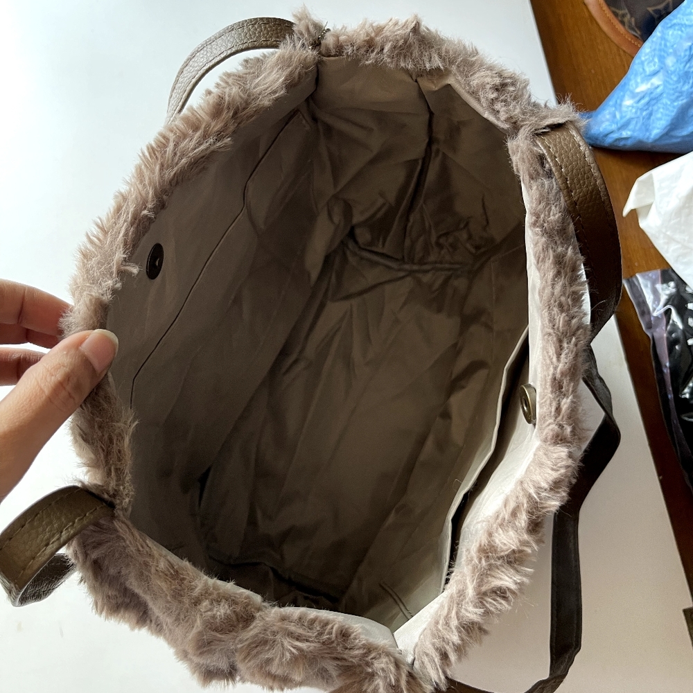 L A bagagerie imported fur bag - Picture 9 of 11